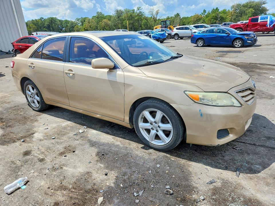 2010 Toyota Camry მანქანა იყიდება აუქციონზე, vin: 4T4BF3EKXAR050595, აუქციონის ნომერი: 71199406