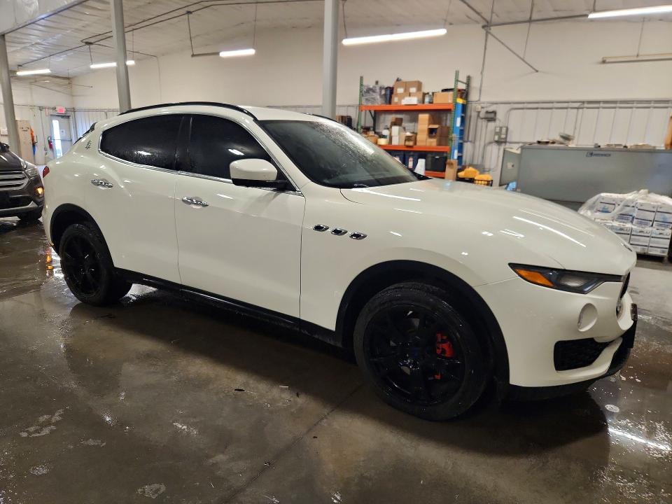 Продажа на аукционе авто 2017 Maserati Levante, vin: ZN661XUA4HX233268, номер лота: 70852786