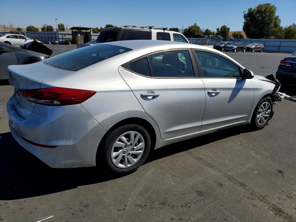 69445606 :رقم المزاد ، 5NPD74LF3JH288234 vin ، 2018 Hyundai Elantra مزاد بيع