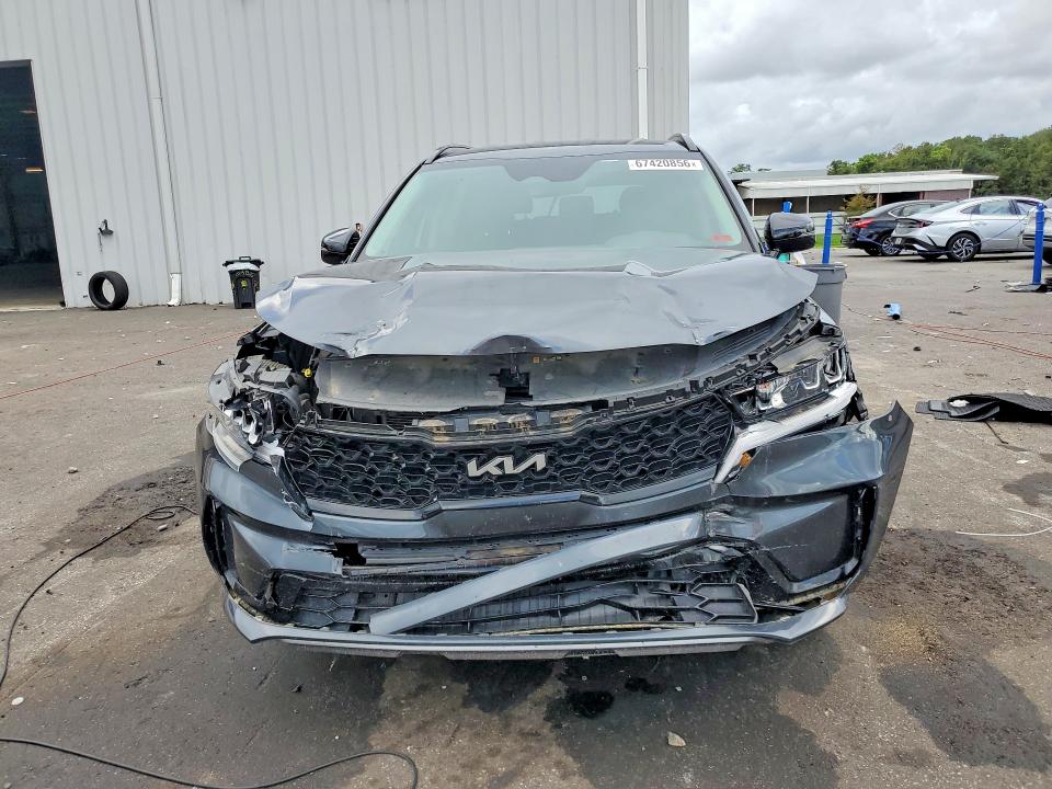 67420856 :رقم المزاد ، 5XYRL4LC7NG095055 vin ، 2022 Kia Sorento مزاد بيع