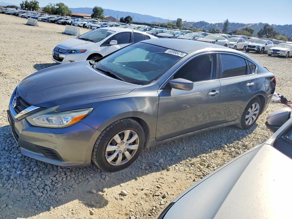 2017 Nissan Altima მანქანა იყიდება აუქციონზე, vin: 1N4AL3AP9HN302190, აუქციონის ნომერი: 68980476