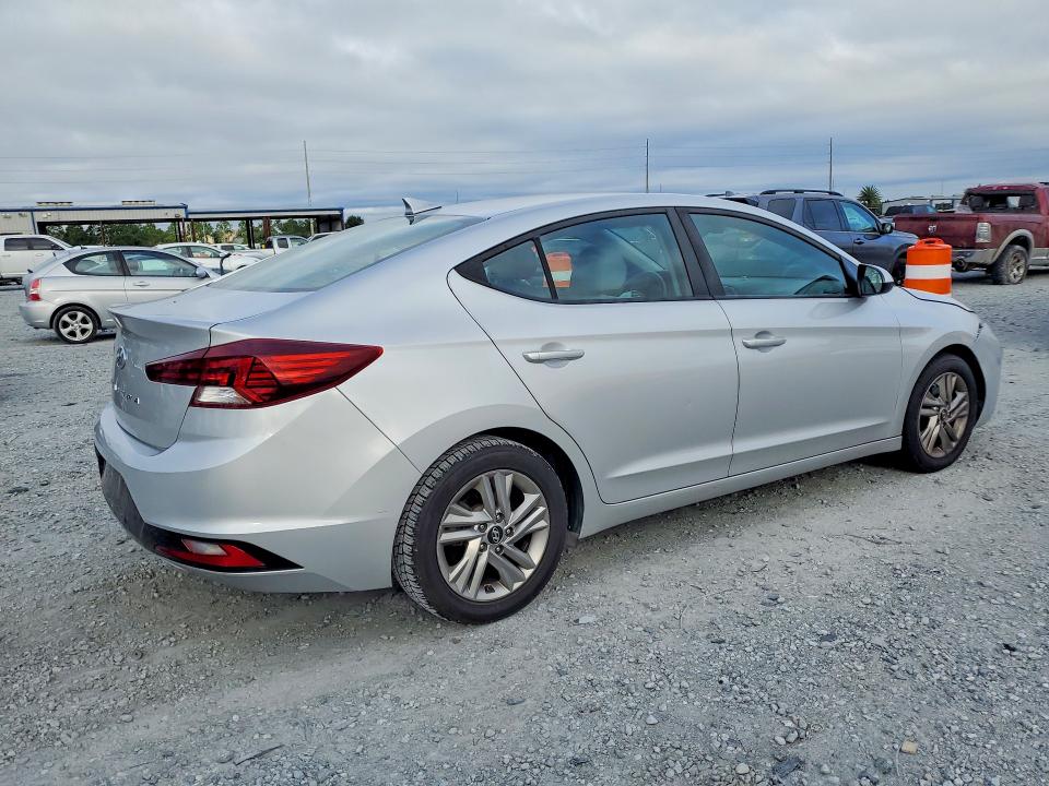 70475736 :رقم المزاد ، KMHD84LFXKU837377 vin ، 2019 Hyundai Elantra مزاد بيع