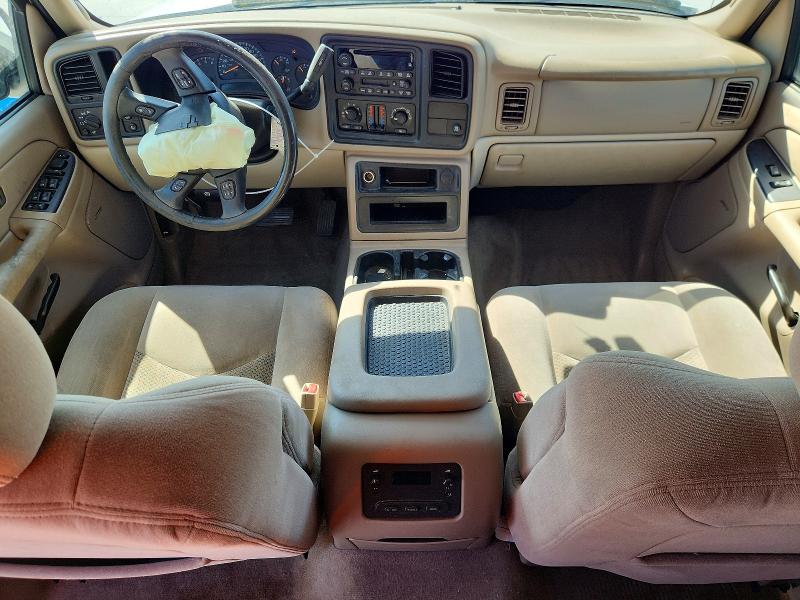 69804866 :رقم المزاد ، 1GNEC16Z25J203733 vin ، 2005 Chevrolet Suburban مزاد بيع