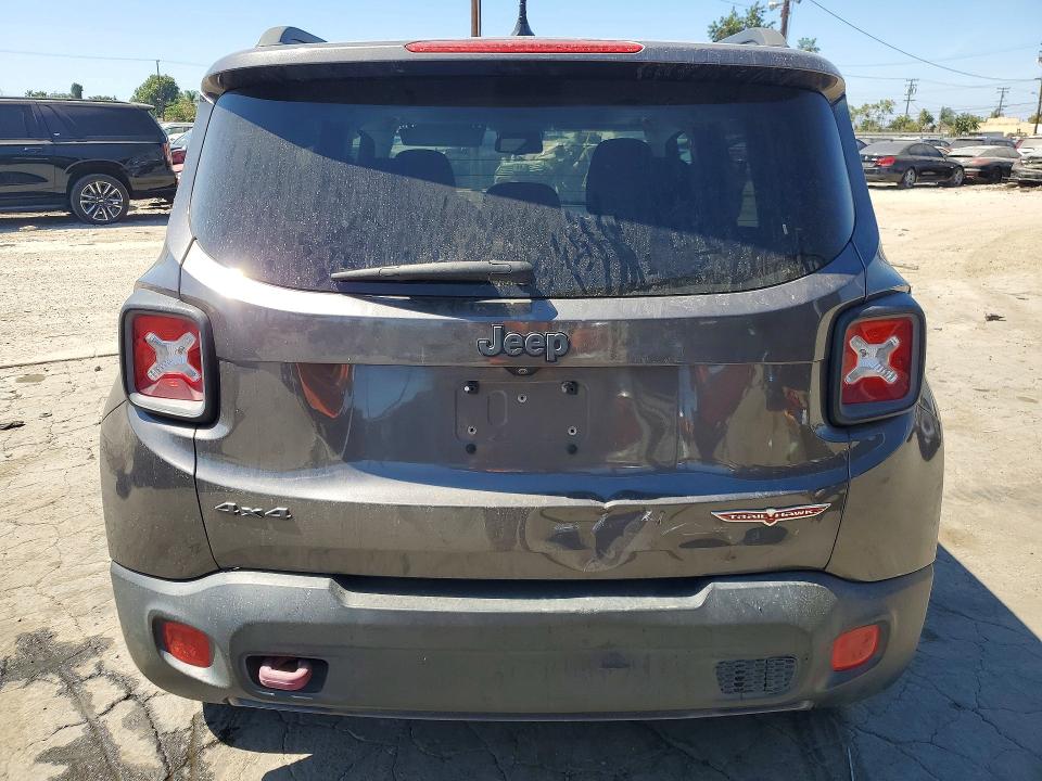 67676306 :رقم المزاد ، ZACCJBCB1HPG12295 vin ، 2017 Jeep Renegade مزاد بيع