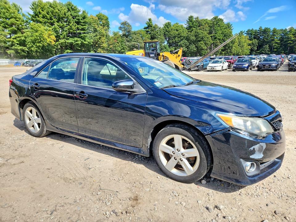 2014 Toyota Camry მანქანა იყიდება აუქციონზე, vin: 4T1BF1FK0EU361214, აუქციონის ნომერი: 70052386