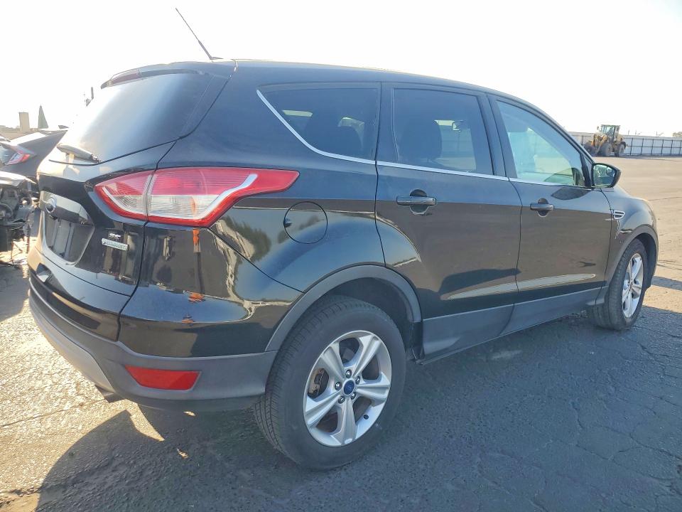 2015 Ford Escape მანქანა იყიდება აუქციონზე, vin: 1FMCU0GX7FUC27042, აუქციონის ნომერი: 67697906
