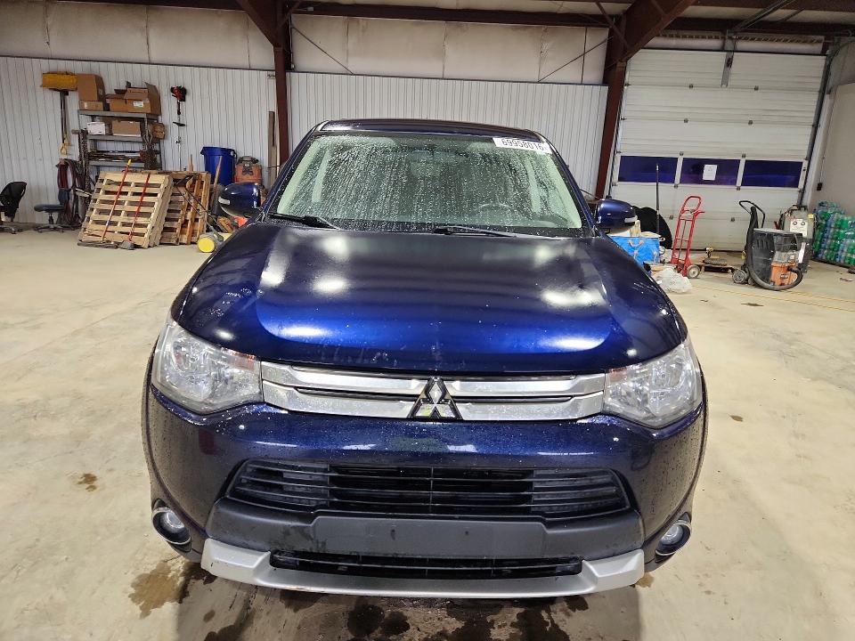 2015 Mitsubishi Outlander მანქანა იყიდება აუქციონზე, vin: JA4AZ3A3XFZ000994, აუქციონის ნომერი: 69958016