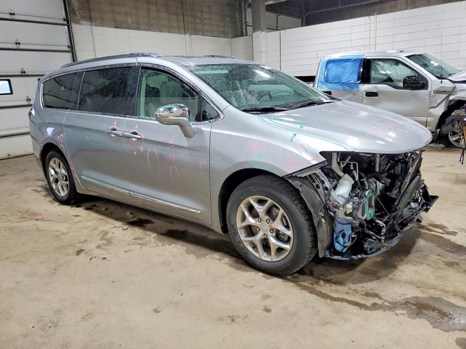 70737306 :رقم المزاد ، 2C4RC1GG6JR247456 vin ، 2018 Chrysler Pacifica مزاد بيع