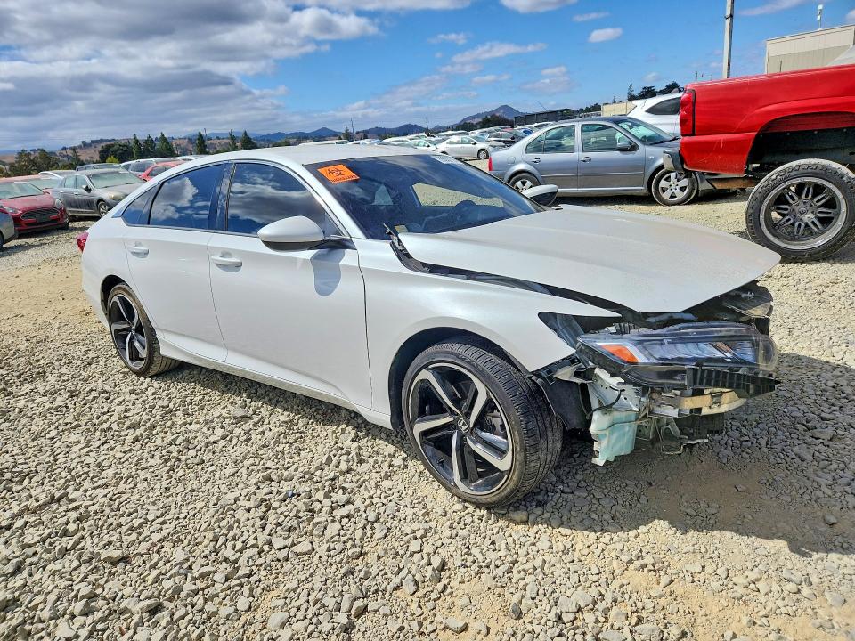 2018 Honda Accord მანქანა იყიდება აუქციონზე, vin: 1HGCV1F32JA266025, აუქციონის ნომერი: 69350726
