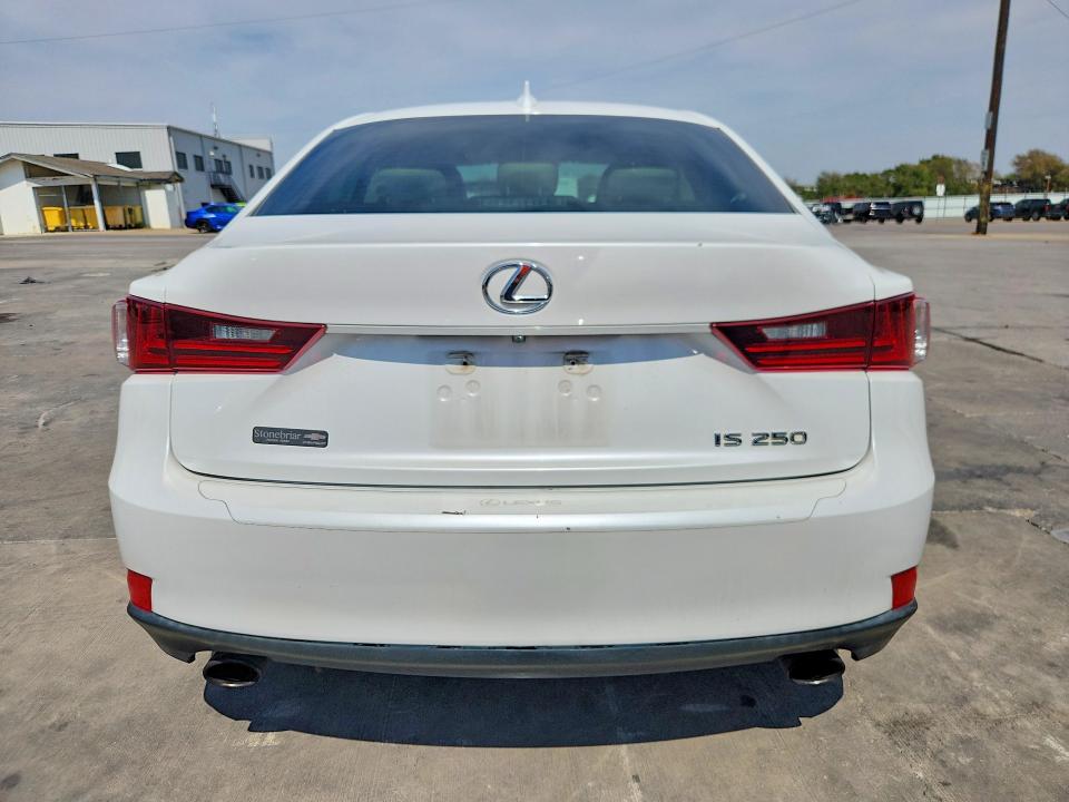 2014 Lexus Is მანქანა იყიდება აუქციონზე, vin: JTHBF1D27E5013913, აუქციონის ნომერი: 70030276