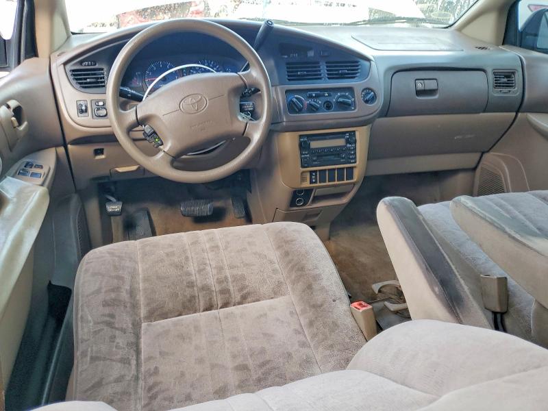 2001 Toyota Sienna მანქანა იყიდება აუქციონზე, vin: 4T3ZF13C61U397938, აუქციონის ნომერი: 70253346