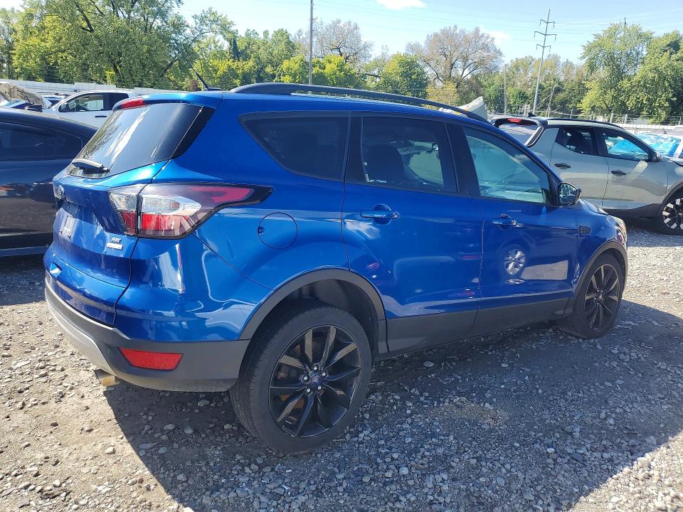 Продаж на аукціоні авто 2017 Ford Escape, vin: 1FMCU0GD6HUE92107, номер лоту: 68077646