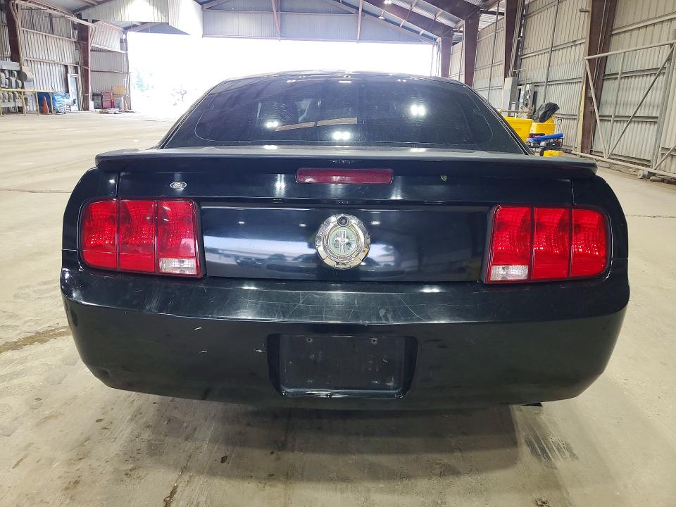 2007 Ford Mustang მანქანა იყიდება აუქციონზე, vin: 1ZVFT80N675207563, აუქციონის ნომერი: 67619736