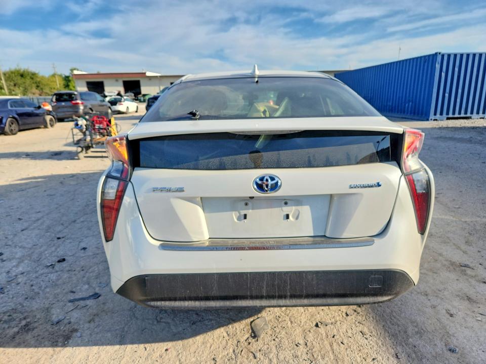 68807456 :رقم المزاد ، JTDKBRFU7G3513658 vin ، 2016 Toyota Prius مزاد بيع