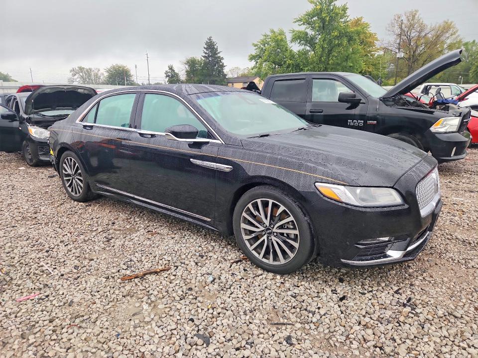69502676 :رقم المزاد ، 1LN6L9TK2J5610128 vin ، 2018 Lincoln Continental مزاد بيع