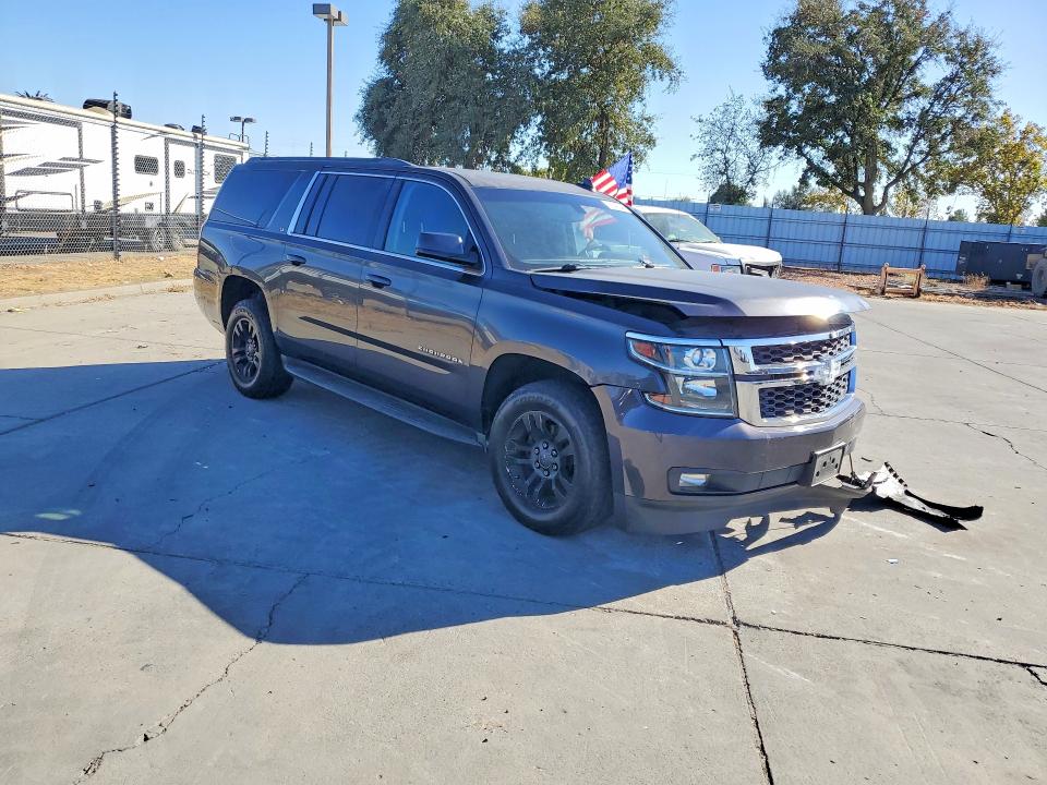 71042346 :رقم المزاد ، 1GNSCGEC3GR372005 vin ، 2016 Chevrolet Suburban مزاد بيع