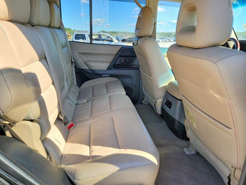 70092666 :رقم المزاد ، JA4MW51R62J069972 vin ، 2002 Mitsubishi Montero مزاد بيع