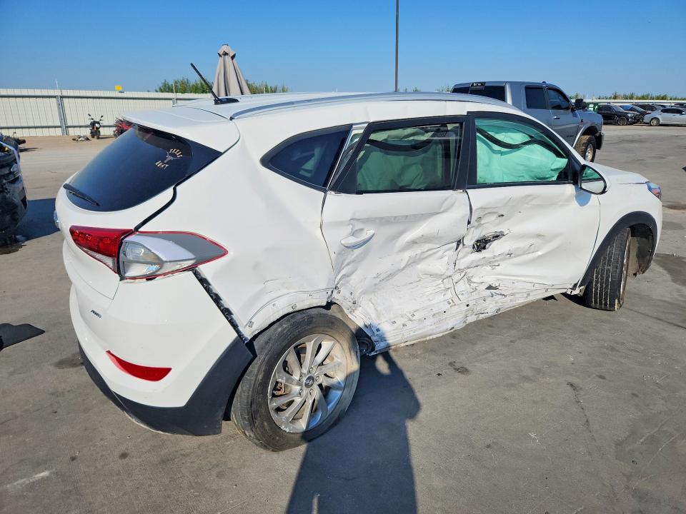 2017 Hyundai Tucson მანქანა იყიდება აუქციონზე, vin: KM8J3CA47HU299436, აუქციონის ნომერი: 67400666