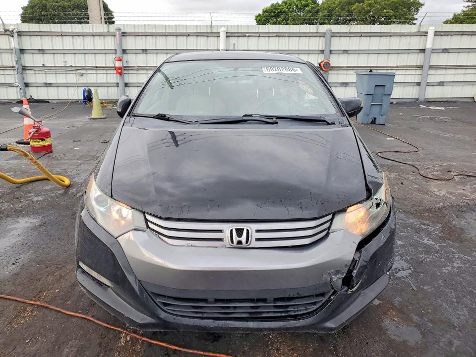 2010 Honda Insight მანქანა იყიდება აუქციონზე, vin: JHMZE2H72AS020065, აუქციონის ნომერი: 69202886