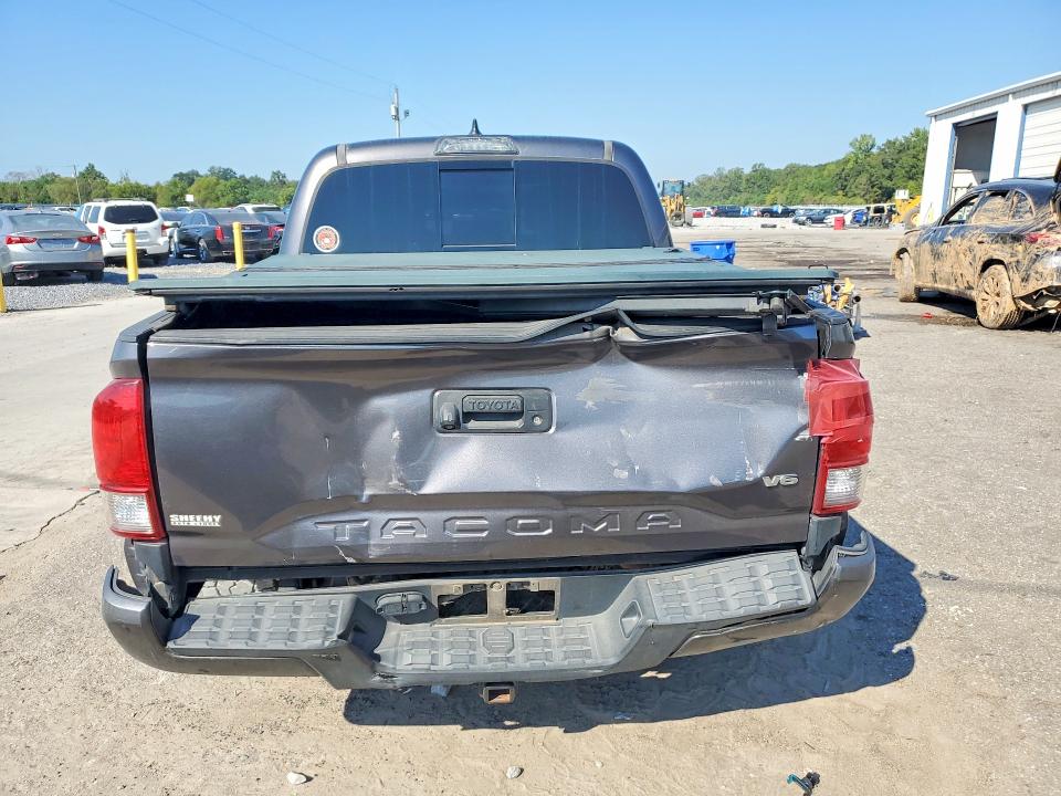 69595926 :رقم المزاد ، 5TFCZ5AN9HX086213 vin ، 2017 Toyota Tacoma مزاد بيع