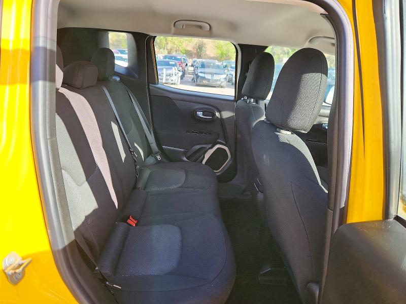 2015 Jeep Renegade მანქანა იყიდება აუქციონზე, vin: ZACCJAAH7FPC28603, აუქციონის ნომერი: 69230936