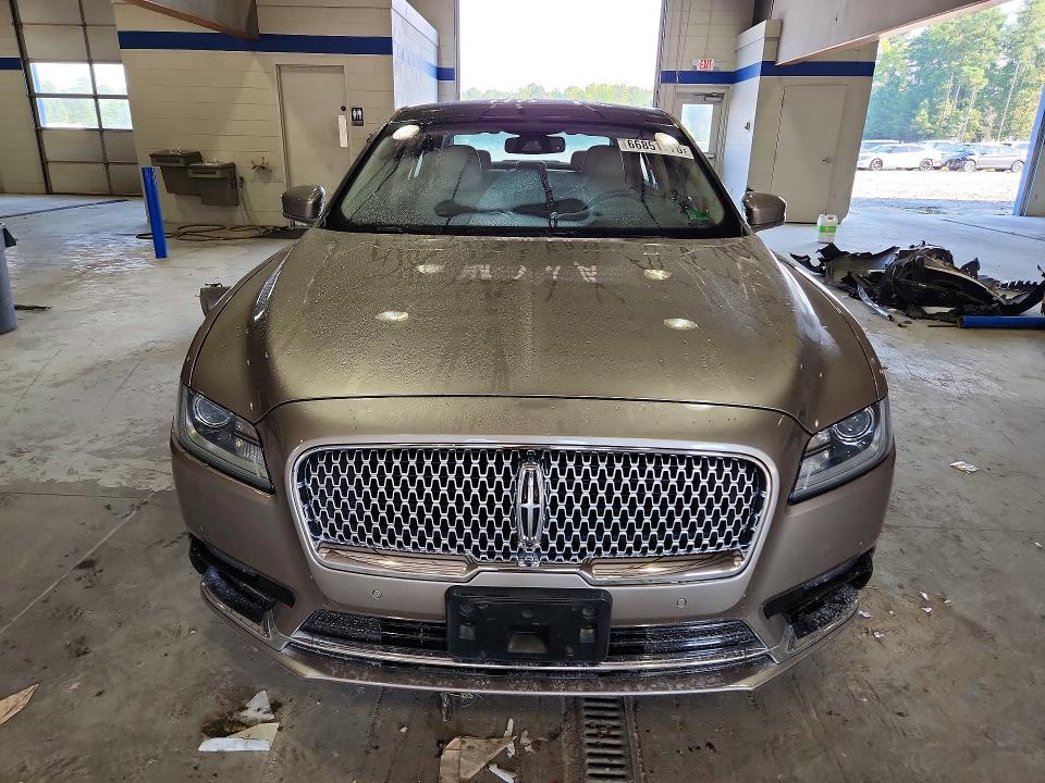 66851776 :رقم المزاد ، 1LN6L9NP5J5610617 vin ، 2018 Lincoln Continental مزاد بيع