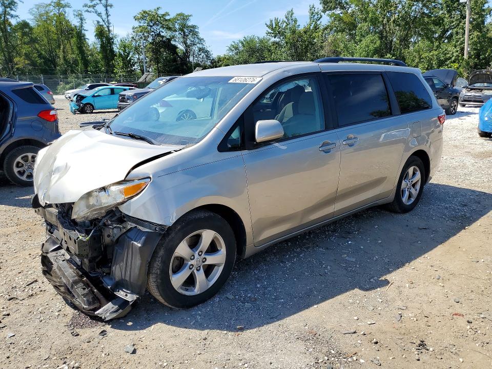 Aukcja sprzedaży 2017 Toyota Sienna, vin: 5TDKZ3DC5HS867973, numer aukcji: 68106276
