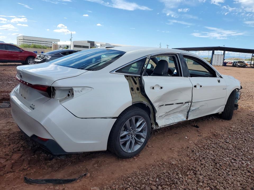 68835526 :رقم المزاد ، 4T1B21FB4KU004366 vin ، 2019 Toyota Avalon Hybrid مزاد بيع