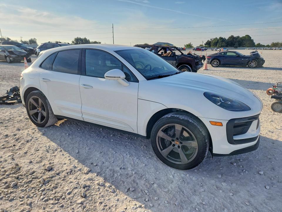 67872876 :رقم المزاد ، WP1AA2A54SLB10878 vin ، 2025 Porsche Macan مزاد بيع