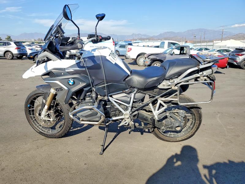 70678556 :رقم المزاد ، WB10M0300M6D99849 vin ، 2021 Bmw R 1250 مزاد بيع
