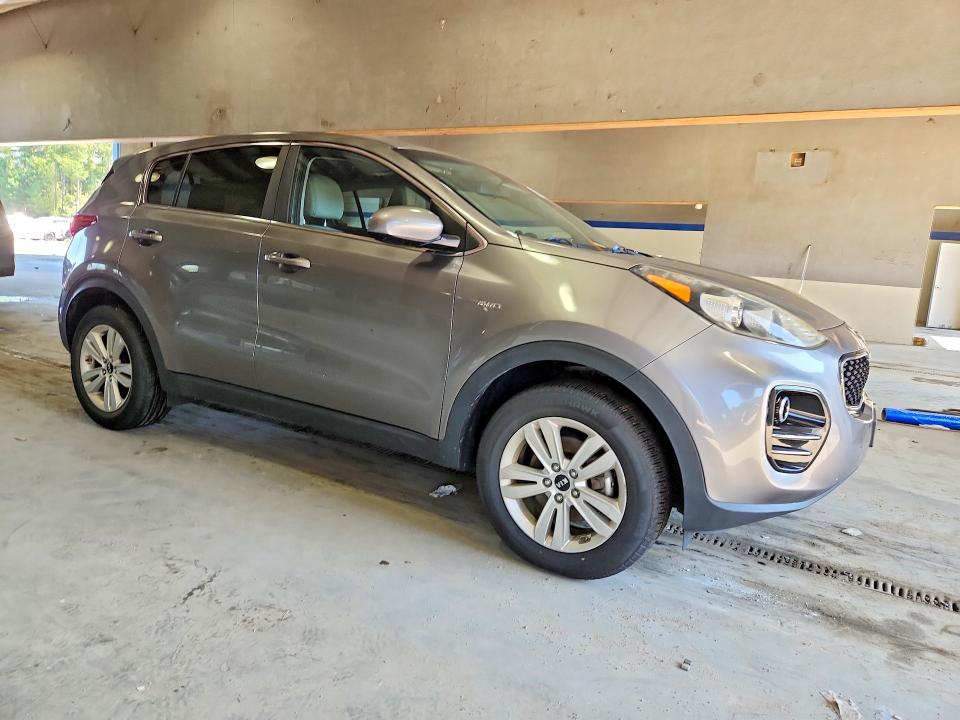 Продажа на аукционе авто 2017 Kia Sportage, vin: KNDPMCAC4H7033065, номер лота: 67706076