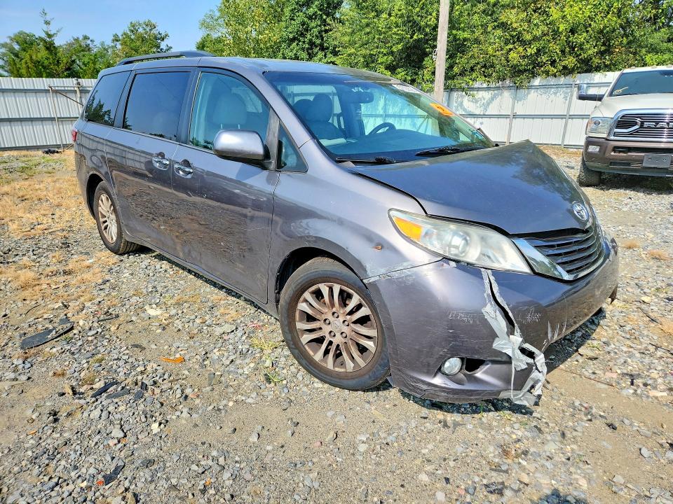 Продаж на аукціоні авто 2016 Toyota Sienna, vin: 5TDYK3DC9GS751902, номер лоту: 67722526