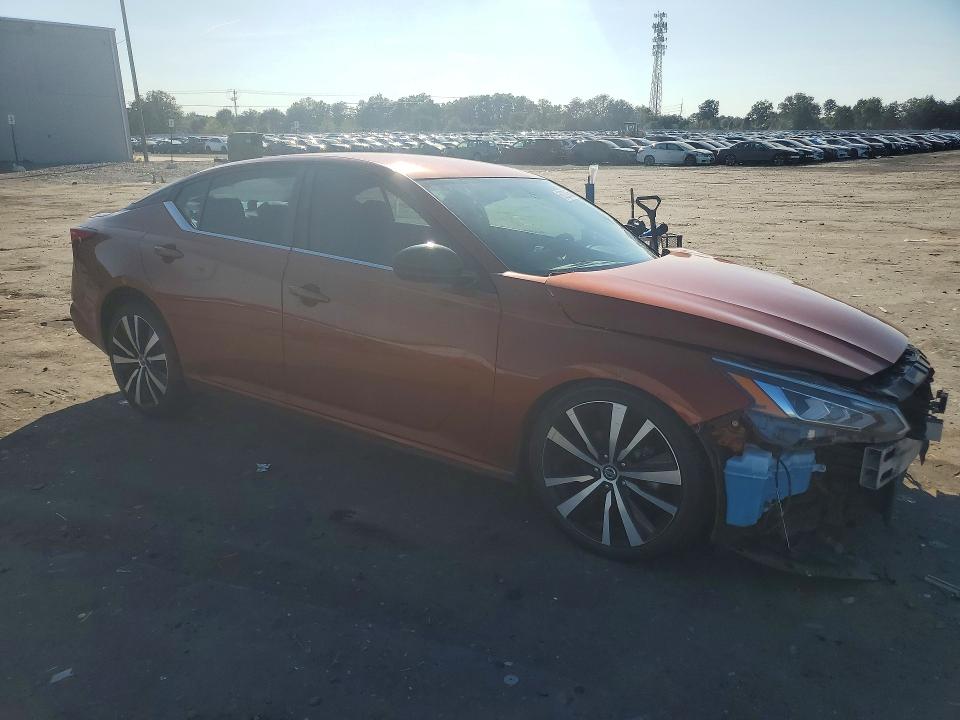 69229956 :رقم المزاد ، 1N4BL4CV7KC187825 vin ، 2019 Nissan Altima مزاد بيع