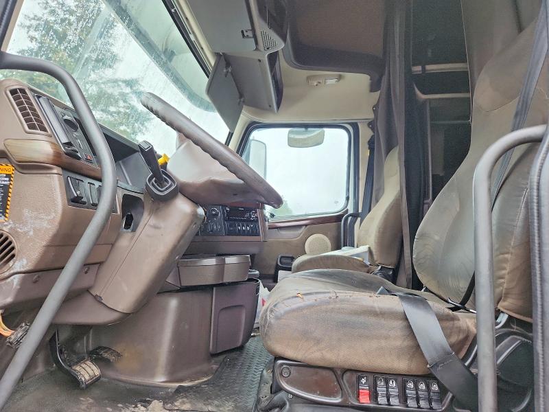Aukcja sprzedaży 2017 Volvo Vn, vin: 4V4NC9EH1HN993530, numer aukcji: 68565736