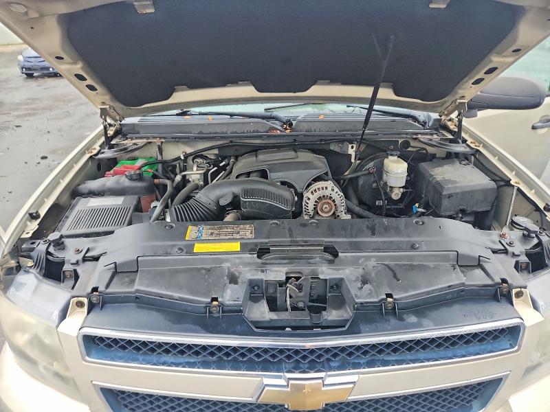 69870596 :رقم المزاد ، 1GNMCAE31AR216560 vin ، 2010 Chevrolet Tahoe مزاد بيع