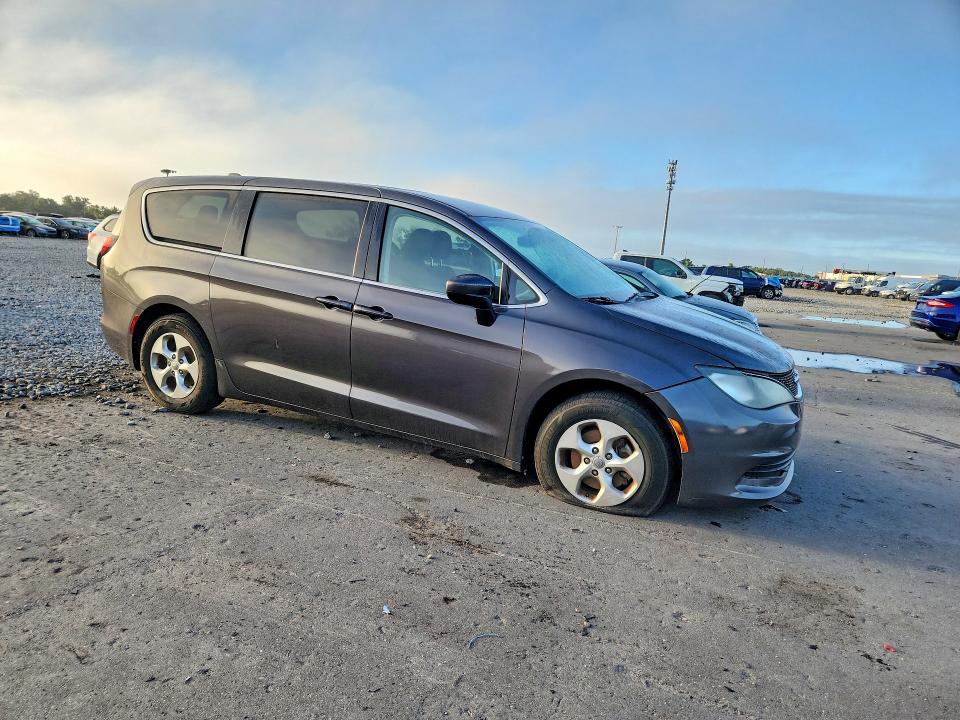 Продажа на аукционе авто 2017 Chrysler Pacifica, vin: 2C4RC1CG2HR521803, номер лота: 70049986