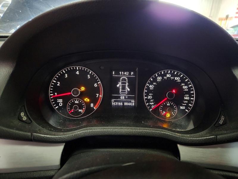 70351626 :رقم المزاد ، 1VWBP7A31DC049070 vin ، 2013 Volkswagen Passat مزاد بيع