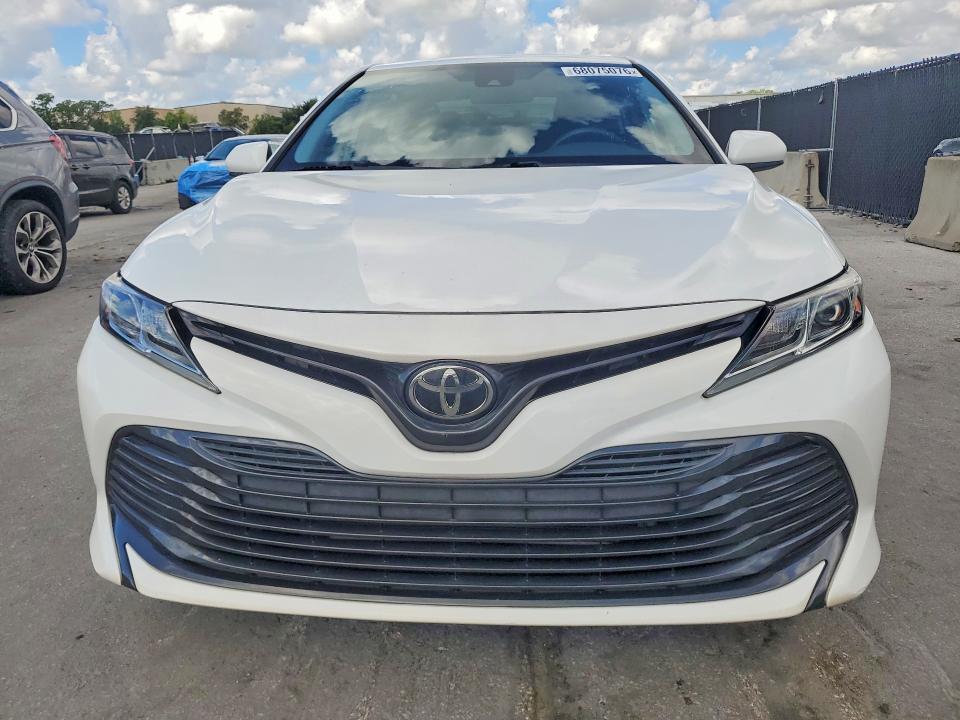 Продаж на аукціоні авто 2020 Toyota Camry, vin: 4T1C11AKXLU385737, номер лоту: 68075076