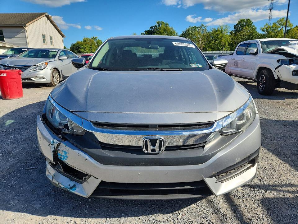 2018 Honda Civic მანქანა იყიდება აუქციონზე, vin: 2HGFC2F51JH597223, აუქციონის ნომერი: 68695686