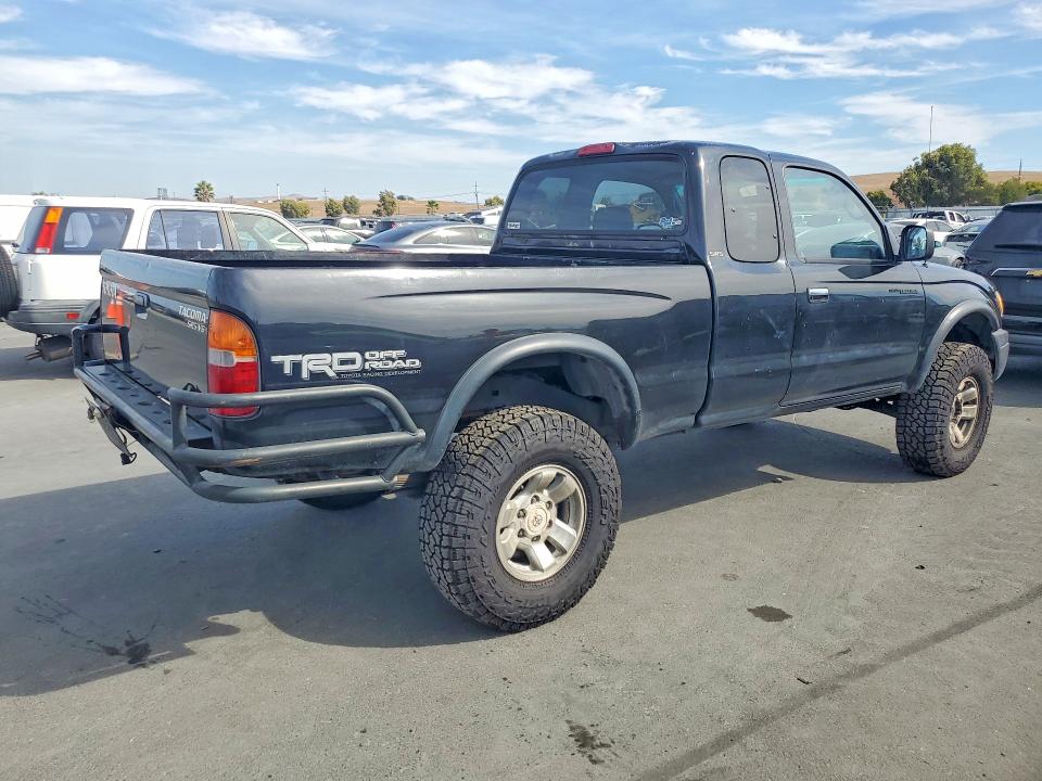 2000 Toyota Tacoma მანქანა იყიდება აუქციონზე, vin: 4TAWN72N2YZ679687, აუქციონის ნომერი: 69971796