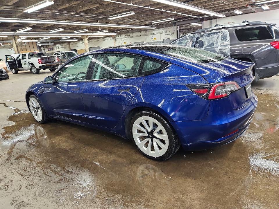69352076 :رقم المزاد ، 5YJ3E1EB5NF300642 vin ، 2022 Tesla Model 3 مزاد بيع