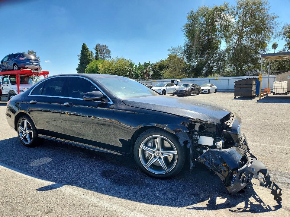 2019 Mercedes-benz E მანქანა იყიდება აუქციონზე, vin: WDDZF4JB2KA527019, აუქციონის ნომერი: 70555736