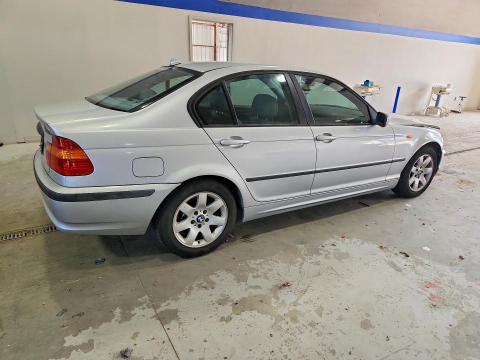 Продажа на аукционе авто 2005 Bmw 325, vin: WBAET37455NJ89470, номер лота: 70420306