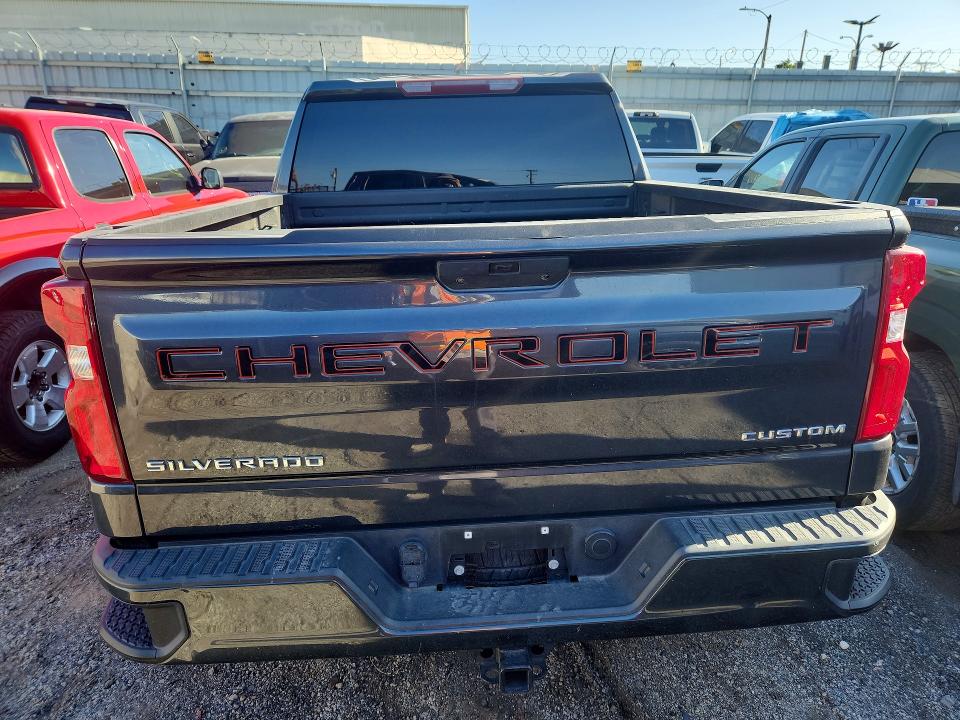 68101656 :رقم المزاد ، 1GCPWBEK1MZ381555 vin ، 2021 Chevrolet Silverado مزاد بيع