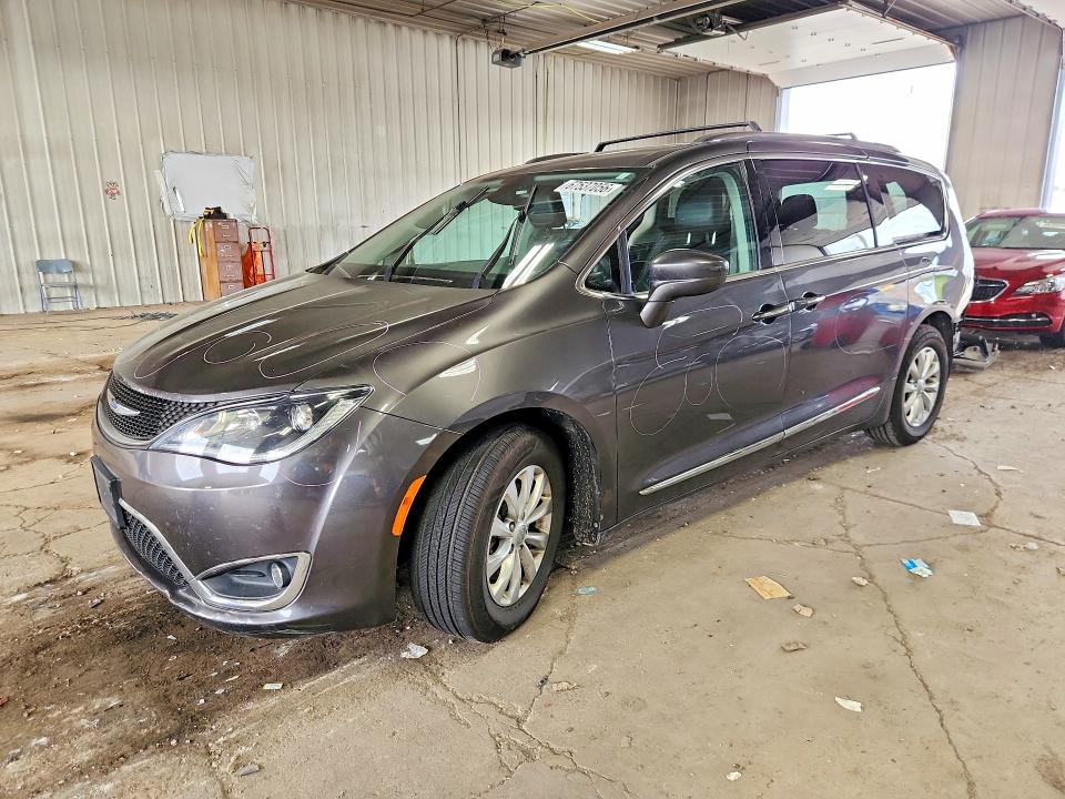 Aukcja sprzedaży 2018 Chrysler Pacifica, vin: 2C4RC1EG5JR194736, numer aukcji: 67537056