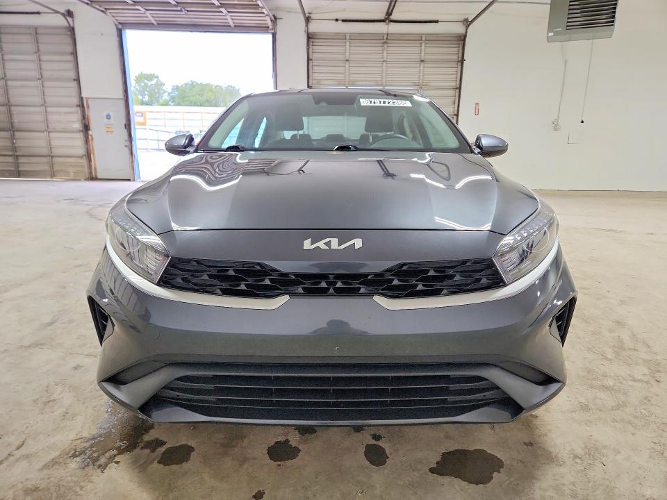 2024 Kia Forte მანქანა იყიდება აუქციონზე, vin: 3KPF24AD3RE739896, აუქციონის ნომერი: 67977236