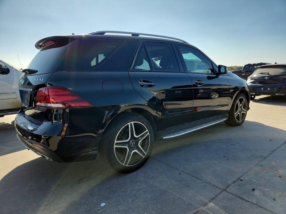 2017 Mercedes-benz Gle მანქანა იყიდება აუქციონზე, vin: 4JGDA6EB1HA963762, აუქციონის ნომერი: 65966246