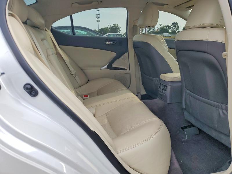 Продажа на аукционе авто 2013 Lexus Is, vin: JTHCF5C28D5061979, номер лота: 69672186