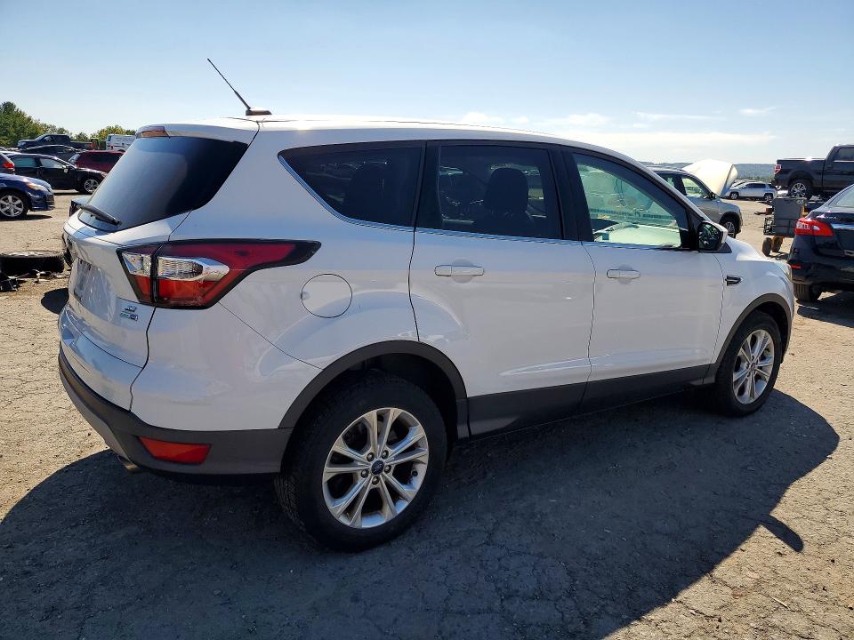 Продажа на аукционе авто 2017 Ford Escape, vin: 1FMCU9GD3HUB48206, номер лота: 69178526