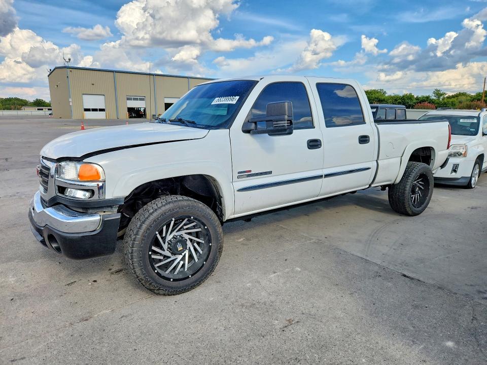 68239996 :رقم المزاد ، 1GTHC23285F870117 vin ، 2005 Gmc Sierra مزاد بيع